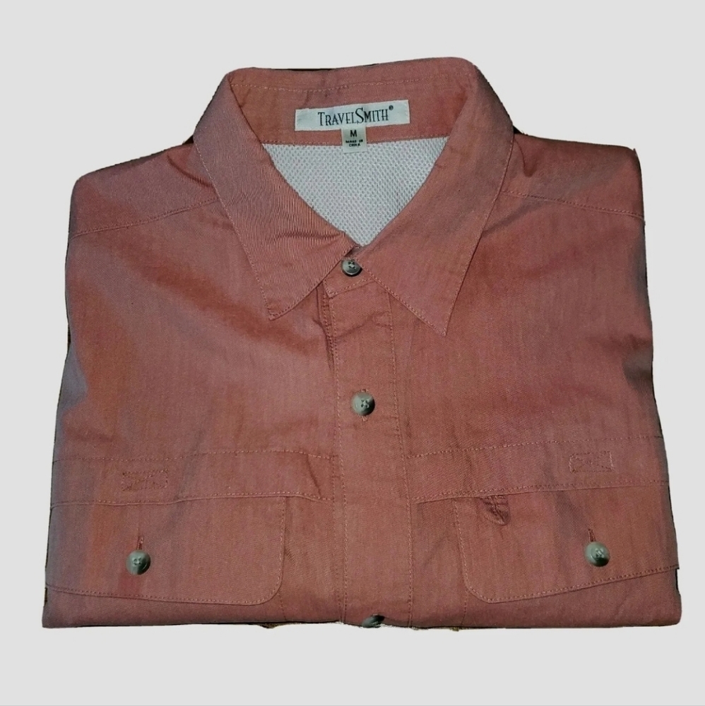 Travelsmith SS Men's Shirt Sz Medium 44" Breathe Vents Button Front